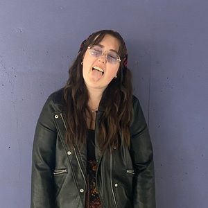 Meet your Posher, Riley